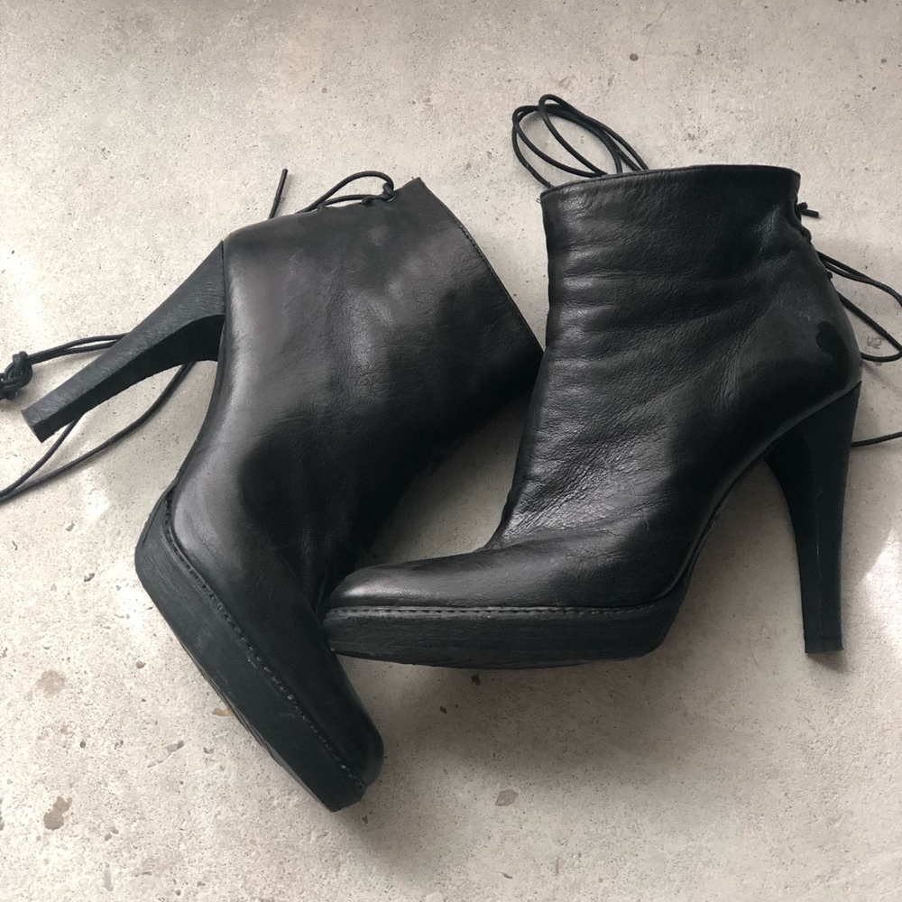 Stuart Weitzman Bootie